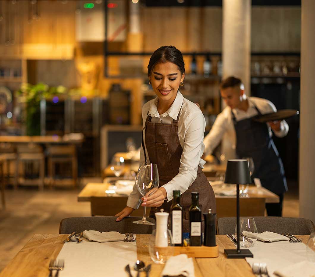 Restaurants & Food Service 